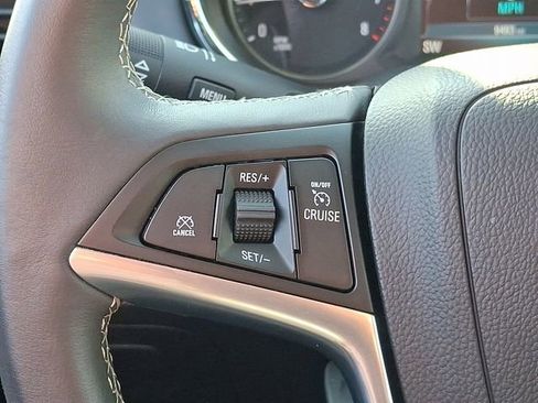 Used 2021 Buick Encore Preferred image 21