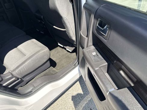 Used 2016 Ford Flex SEL w/ Equipment Group 201A FWD image 19