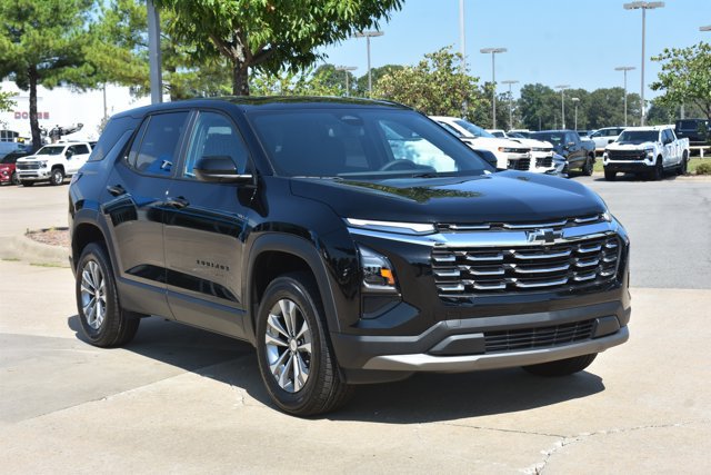 New 2027 Chevrolet Equinox LT FWD image 3