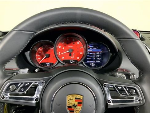 Certified 2021 Porsche 718 Boxster Spyder RWD image 11