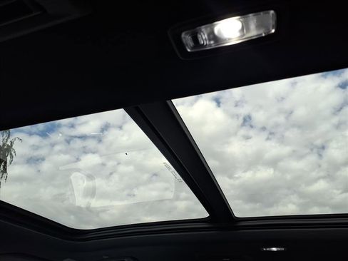 New 2026 Chevrolet Traverse LT w/ Sun and Wheel Package image 8