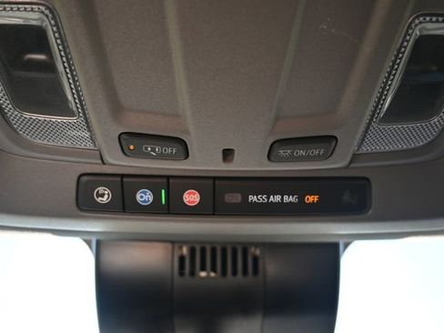 Used 2023 Chevrolet Silverado 1500 LT image 33