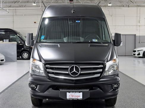 Used 2017 Mercedes-Benz Sprinter 3500 image 2