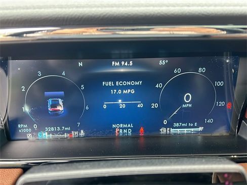 Used 2022 Lincoln Navigator Reserve image 19