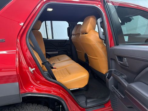 Used 2025 Toyota 4Runner SR5 image 16