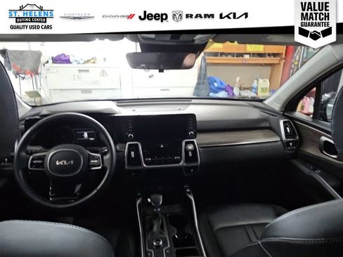 Used 2023 Kia Sorento S w/ Panoramic Sunroof Package AWD/4WD image 38