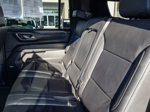 Used 2024 Chevrolet Suburban LT image 15