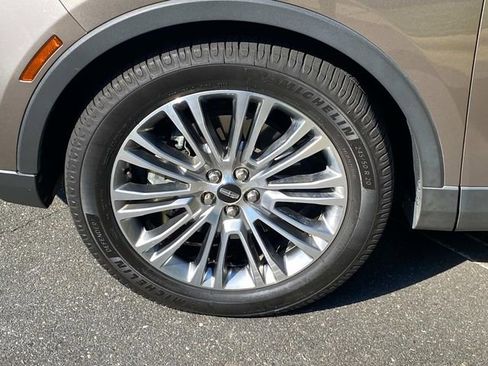 Used 2018 Lincoln MKX Reserve w/ Lincoln MKX Climate Package FWD image 6