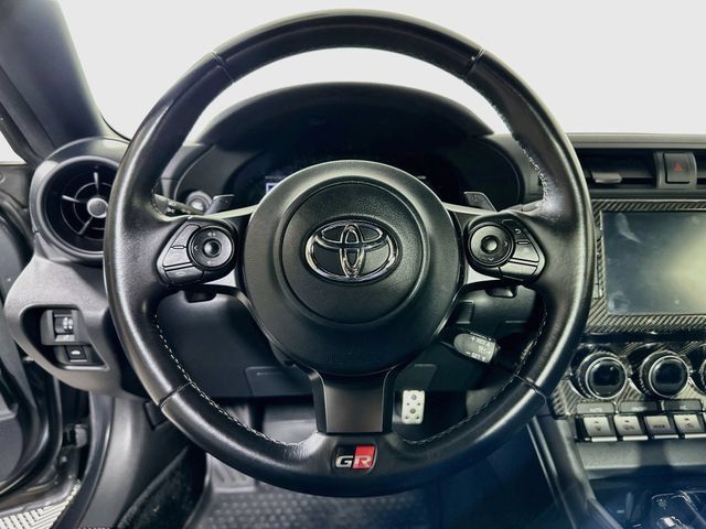 Used 2022 Toyota GR86 Premium RWD image 13