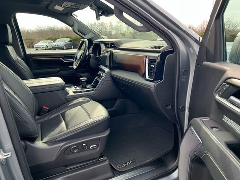 Used 2025 GMC Sierra 1500 Denali image 10