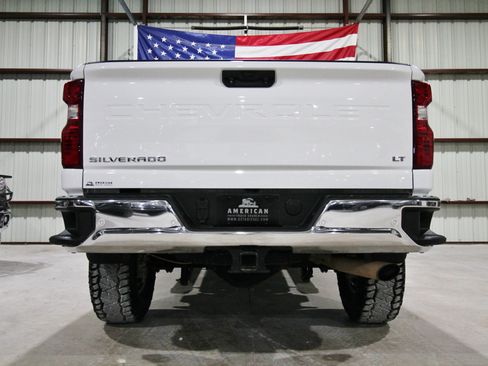 Used 2023 Chevrolet Silverado 2500 LT w/ Convenience Package AWD/4WD image 8
