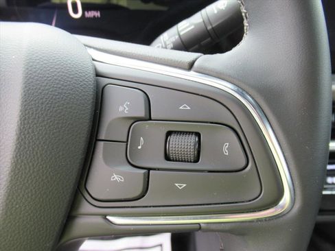 Used 2024 Buick Envista Avenir image 21