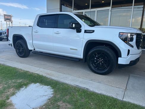 Used 2026 GMC Sierra 1500 Elevation w/ Elevation Premium Package AWD/4WD image 2