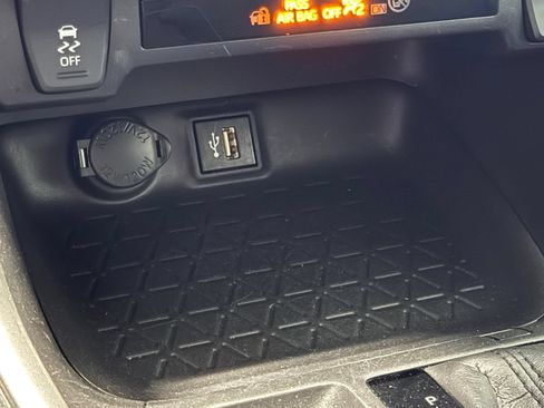 Used 2024 Toyota RAV4 LE AWD/4WD image 21