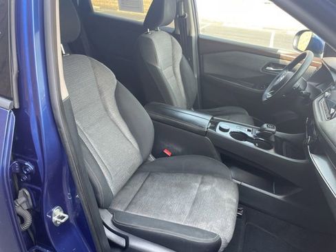 Used 2021 Nissan Rogue SV image 42