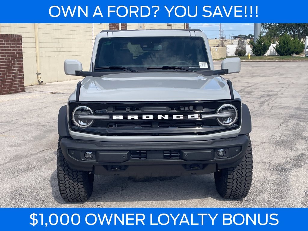 New 2026 Ford Bronco Outer Banks w/ Sasquatch Package AWD/4WD image 8