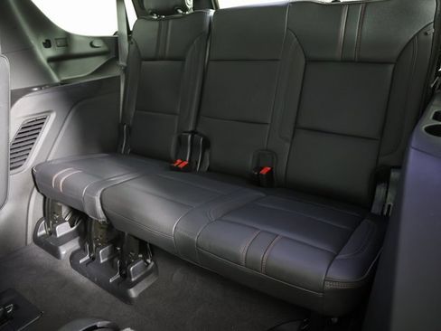 Used 2022 Chevrolet Tahoe Z71 w/ Luxury Package image 8