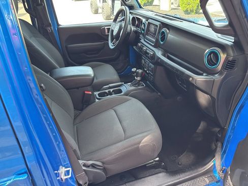 Used 2023 Jeep Wrangler Unlimited Sport AWD/4WD image 39