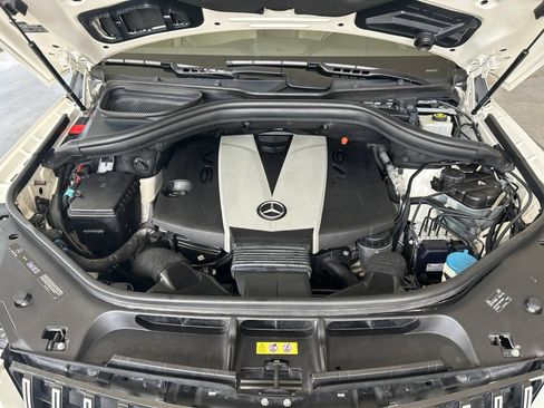 Used 2012 Mercedes-Benz ML 350 BlueTEC 4MATIC image 13