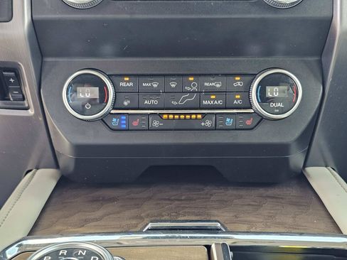Used 2021 Ford Expedition Platinum AWD/4WD image 31