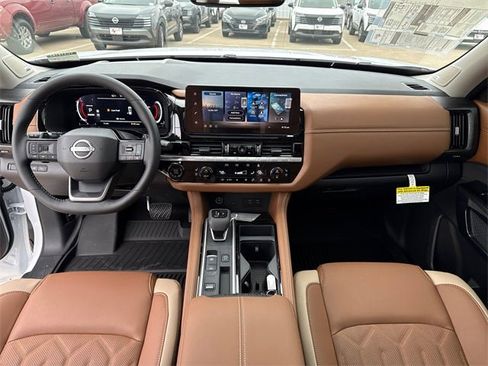 New 2026 Nissan Pathfinder Platinum image 14