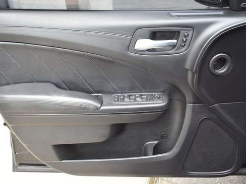 Used 2022 Dodge Charger R/T w/ Plus Group RWD image 18