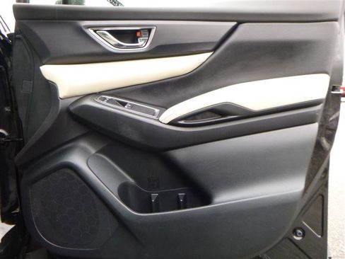 Used 2024 Subaru Ascent Limited image 30