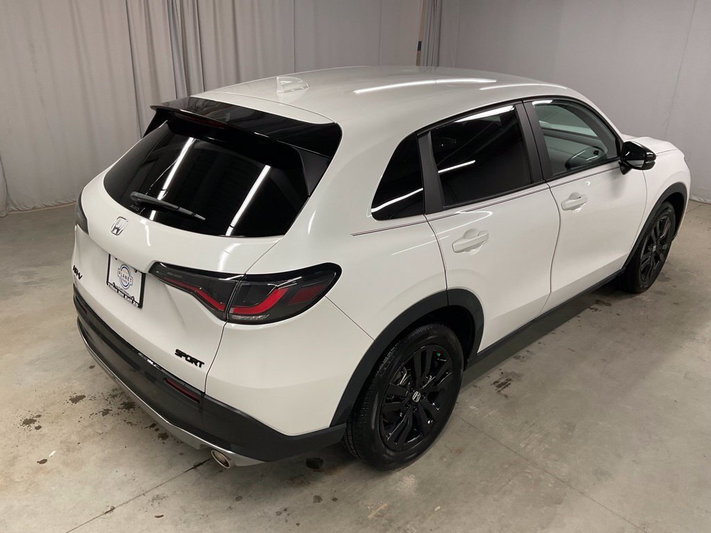 Certified 2026 Honda HR-V Sport image 15