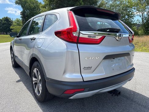 Used 2018 Honda CR-V LX image 3
