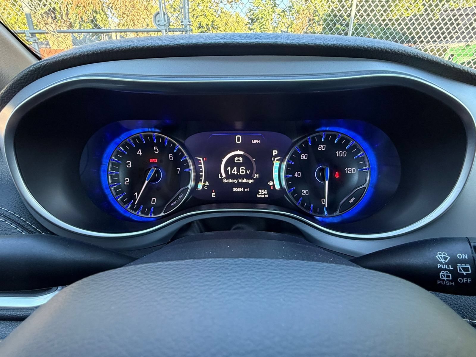 Used 2025 Chrysler Pacifica Limited FWD image 44