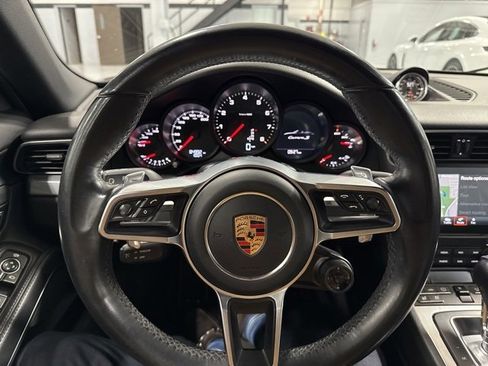 Used 2017 Porsche 911 Carrera S image 6