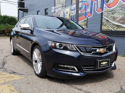 Used 2017 Chevrolet Impala Premier w/ Enhanced Convenience Package FWD image 30