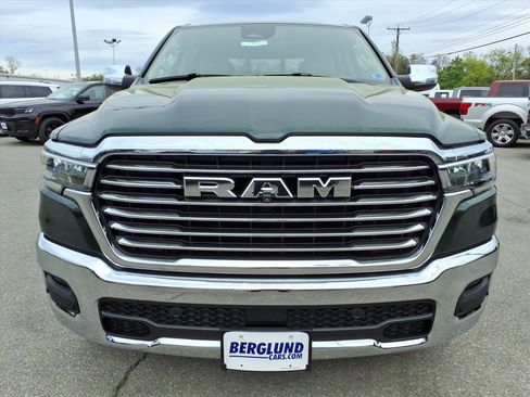 New 2026 RAM 1500 Laramie AWD/4WD image 9