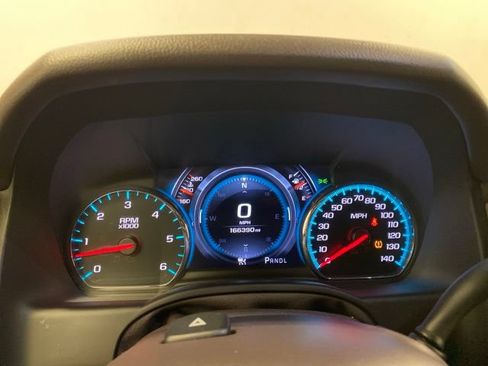 Used 2019 GMC Yukon Denali w/ Open Road Package AWD/4WD image 9