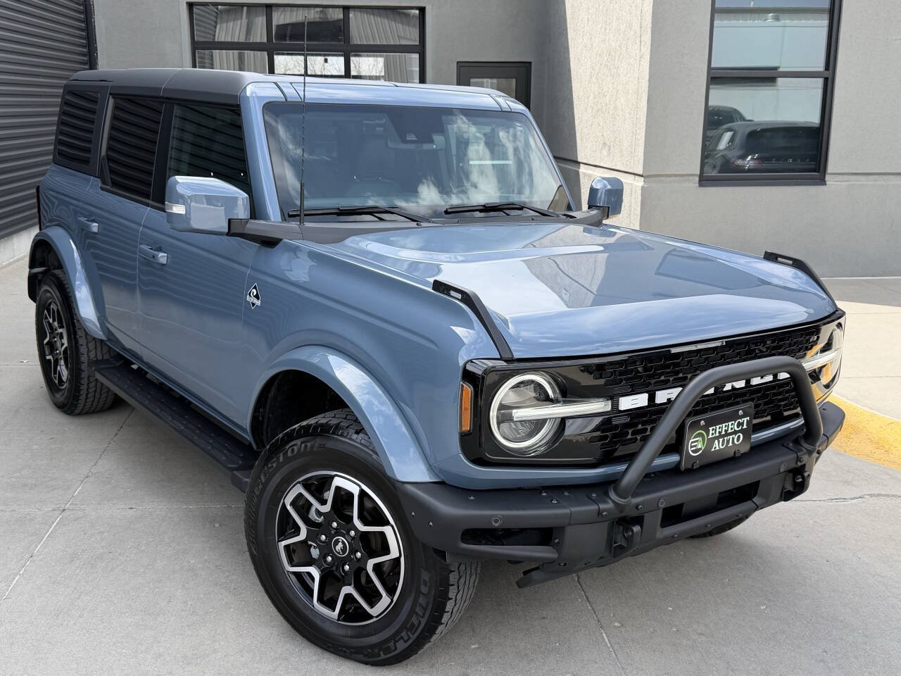 Used 2024 Ford Bronco Outer Banks AWD/4WD image 6