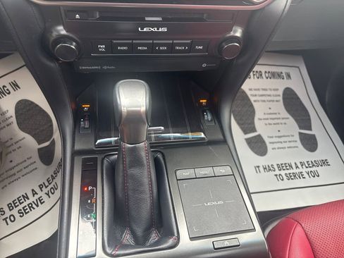 Used 2022 Lexus GX 460 Premium w/ Premium Package image 24