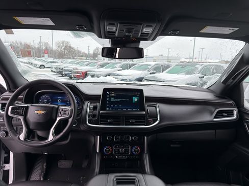 Used 2024 Chevrolet Tahoe LT w/ LT Signature Package image 28