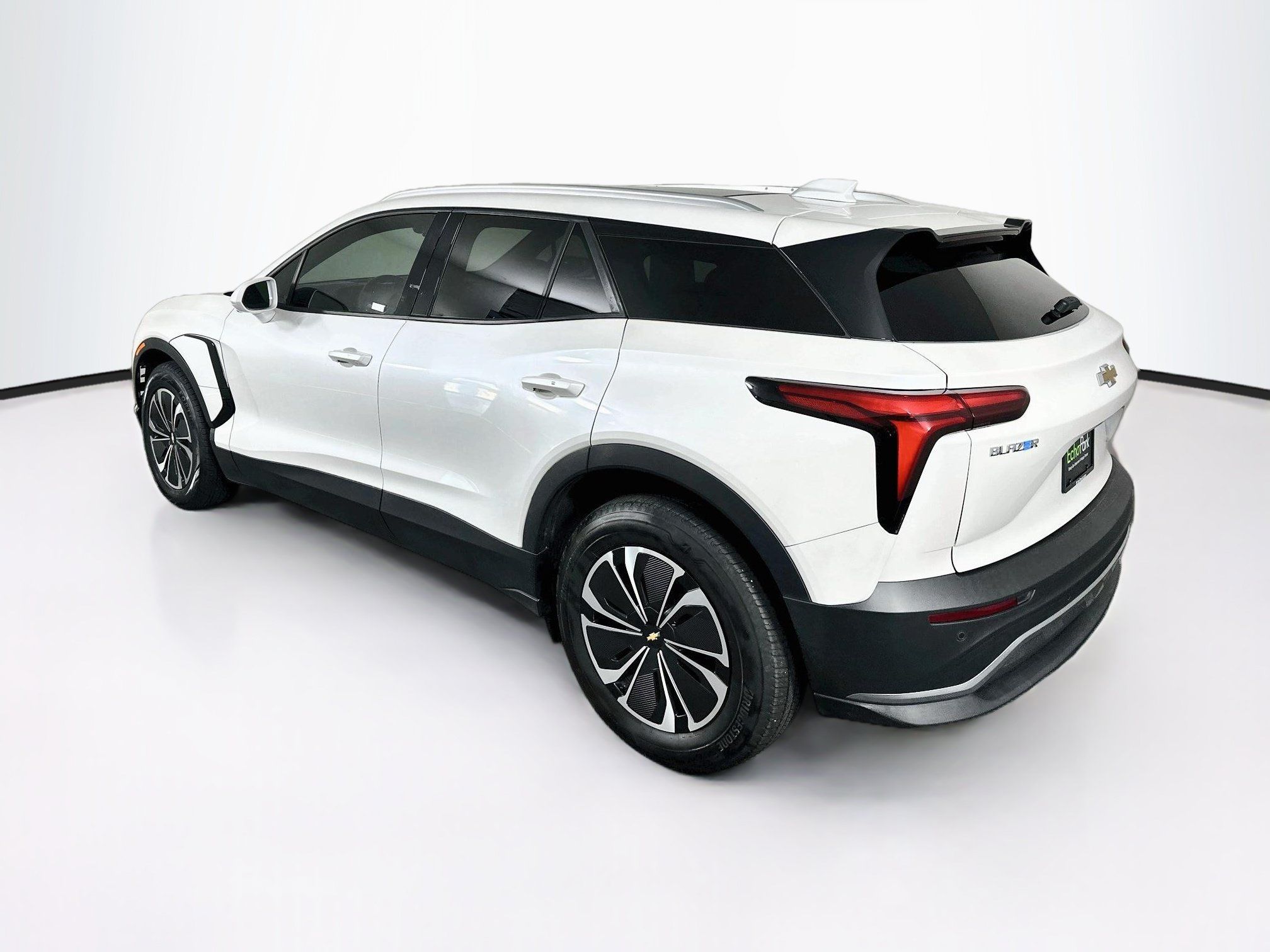 Used 2024 Chevrolet Blazer EV LT AWD/4WD image 5