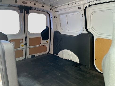 Used 2022 Ford Transit Connect XL image 27