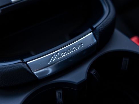 Certified 2026 Porsche Macan S AWD/4WD image 53
