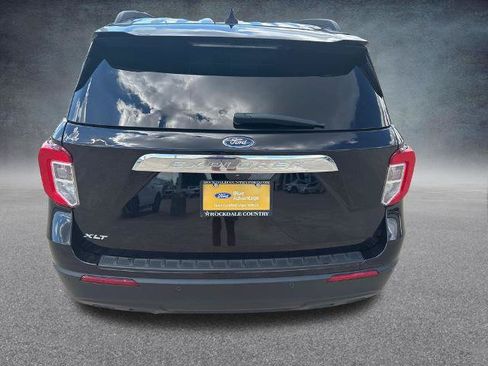 Certified 2023 Ford Explorer XLT RWD image 4