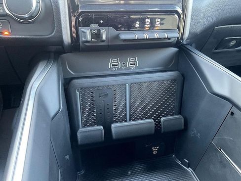 New 2026 RAM 1500 4x4 Crew Cab image 27