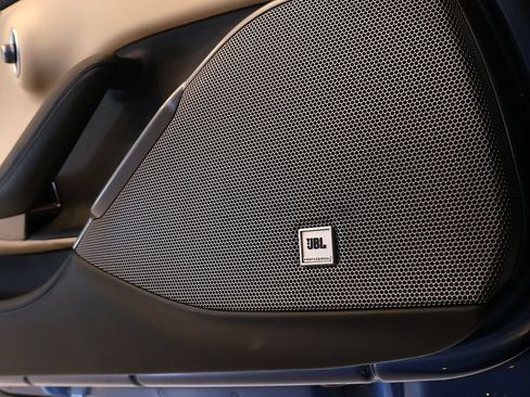 Certified 2020 Ferrari Portofino RWD image 84