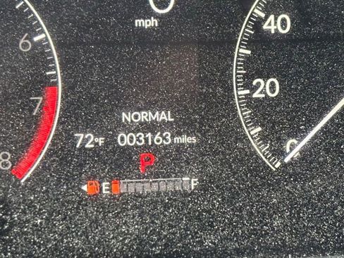 Certified 2025 Honda HR-V Sport image 9