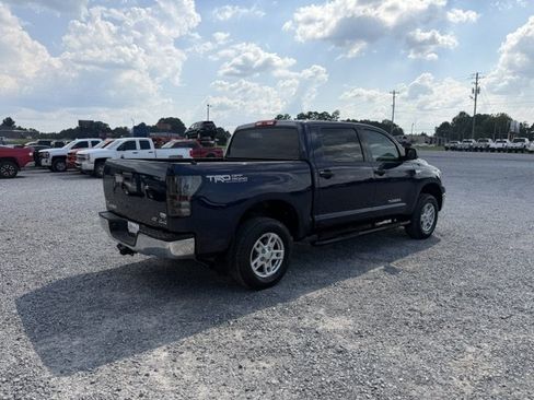 Used 2012 Toyota Tundra 4x4 CrewMax w/ Tow Pkg image 4