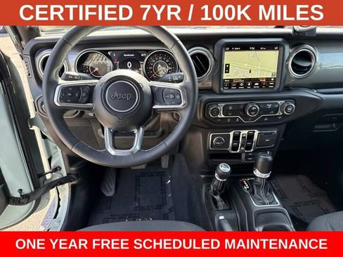 Used 2023 Jeep Wrangler Unlimited Sahara AWD/4WD image 17