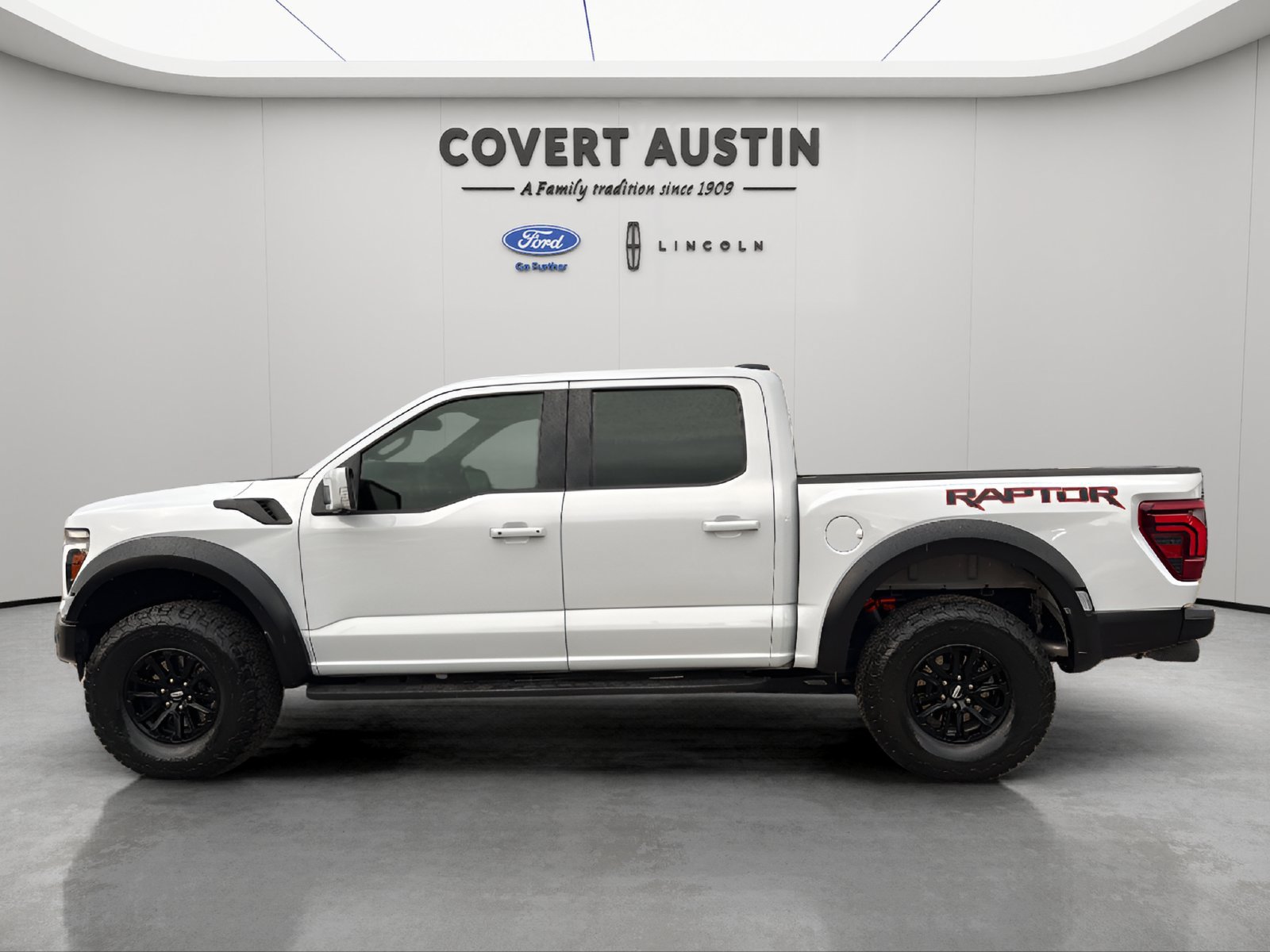 Used 2025 Ford F150 Raptor AWD/4WD image 4