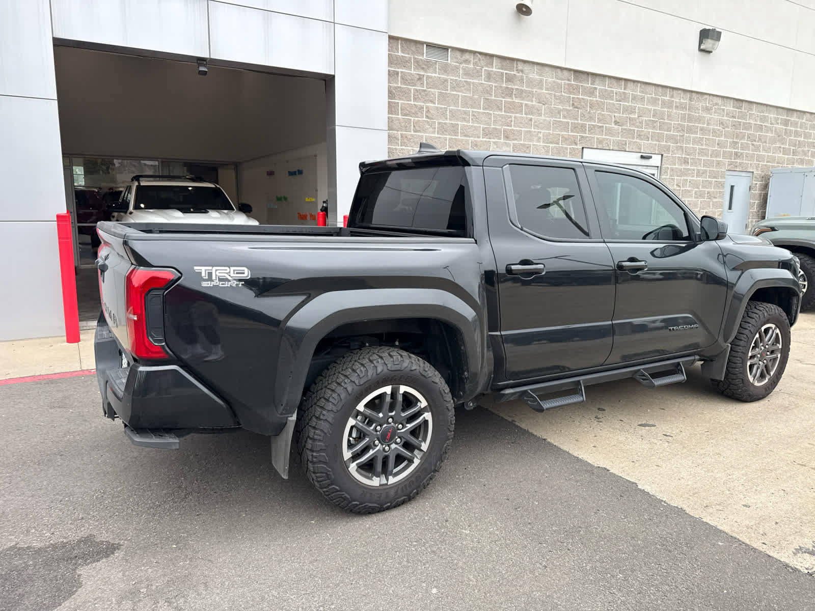 Used 2024 Toyota Tacoma TRD Sport AWD/4WD image 3