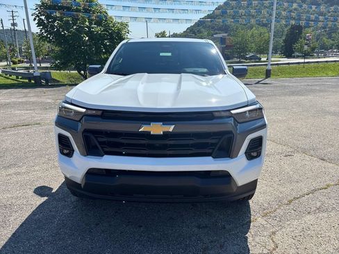 New 2026 Chevrolet Colorado LT w/ LT Convenience Package AWD/4WD image 8