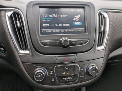 Used 2016 Chevrolet Malibu LT FWD image 12